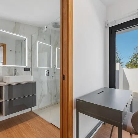 Golden Mile 4 Ensuite Br Private Pool *