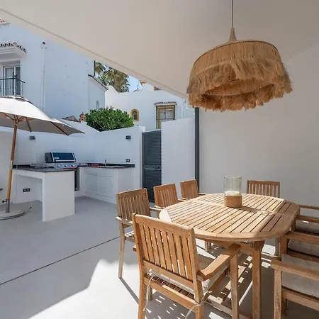 Golden Mile 4 Ensuite Br Private Pool *