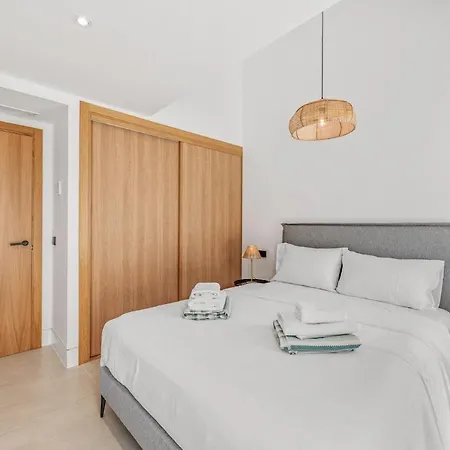 Golden Mile 4 Ensuite Br Private Pool فيلة *